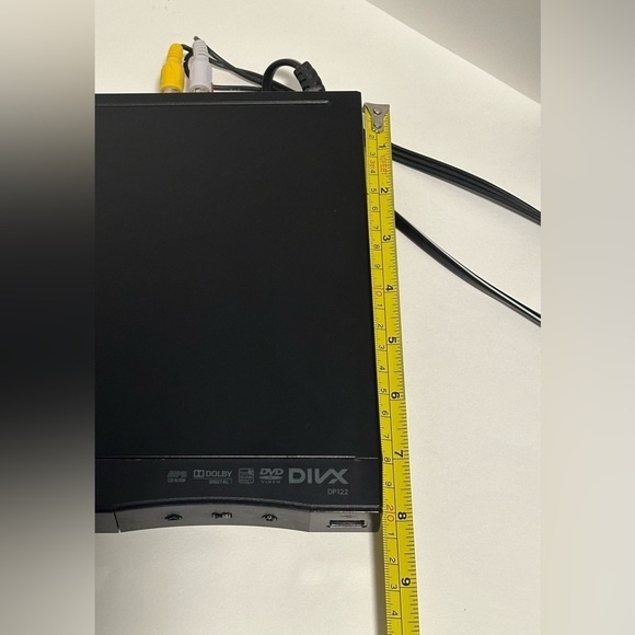 LG DVD Player with Remote - Picture 12 of 12